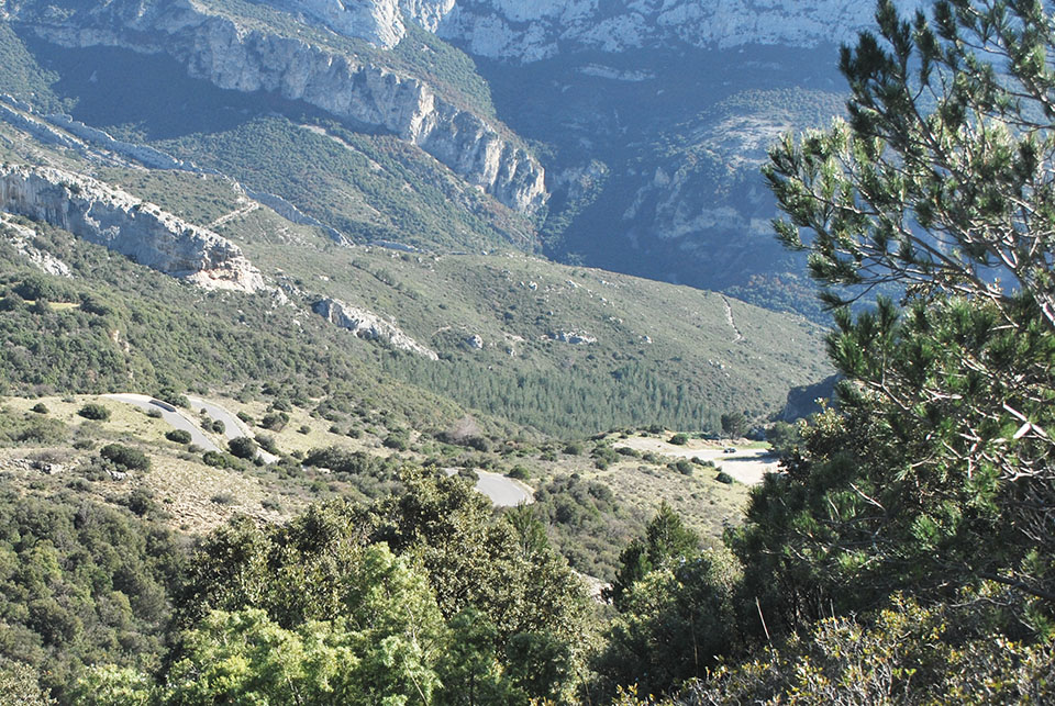 Route sinueuse sainte baume