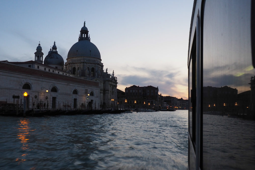 venise grand canal vaporetto